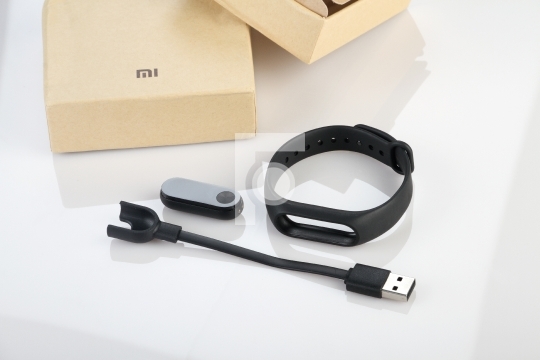 Unboxing Xiaomi Mi Band 2 Gadget - Editorial Photo